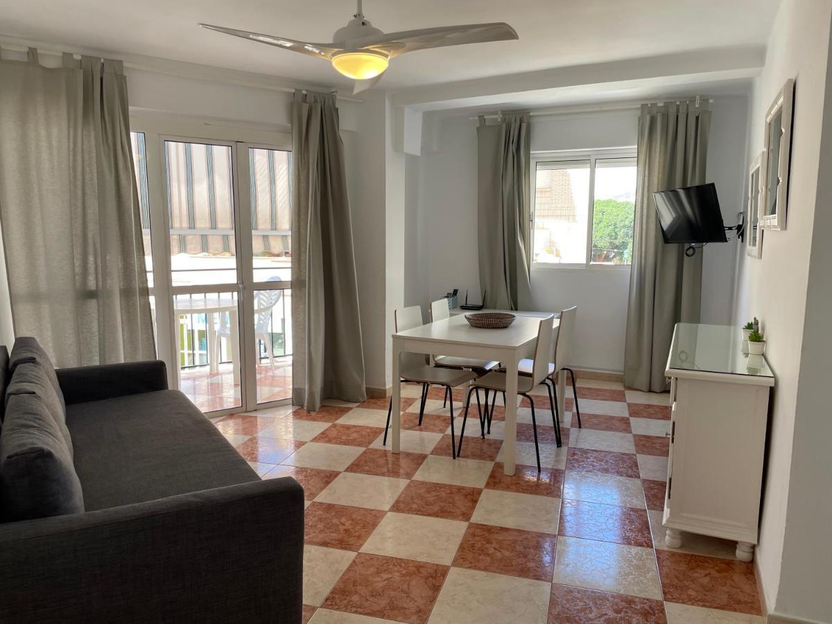 Edif Casablanca Apartment เนร์คา ภายนอก รูปภาพ