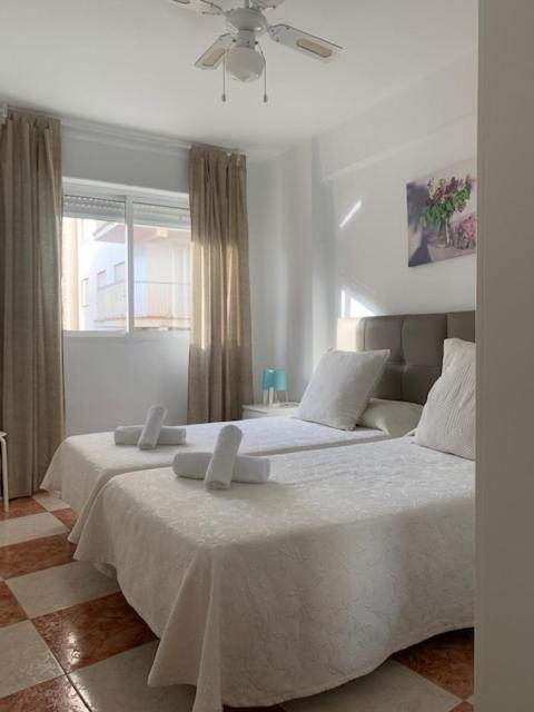 Edif Casablanca Apartment เนร์คา ภายนอก รูปภาพ