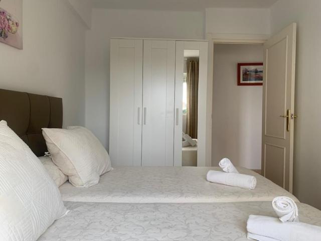 Edif Casablanca Apartment เนร์คา ภายนอก รูปภาพ