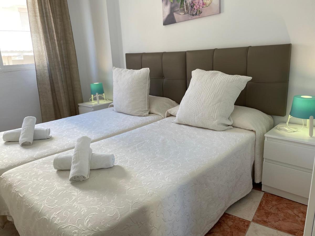 Edif Casablanca Apartment เนร์คา ภายนอก รูปภาพ