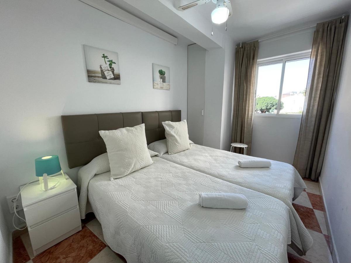 Edif Casablanca Apartment เนร์คา ภายนอก รูปภาพ